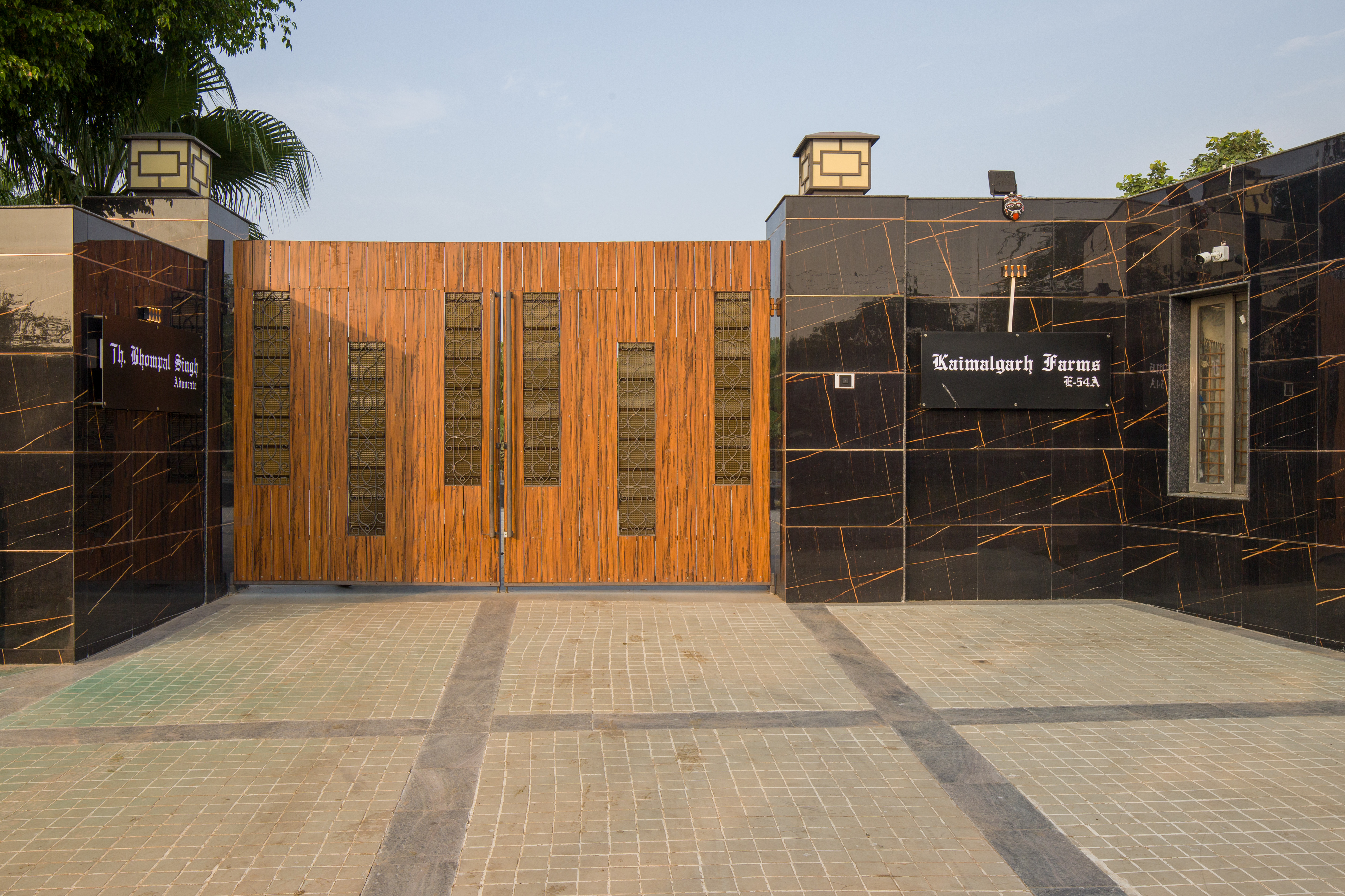 Kaimalgarh Farmstay | Pet–friendly 5-BHK Retreat With Pond, Private Pool, Gazebo & Garden